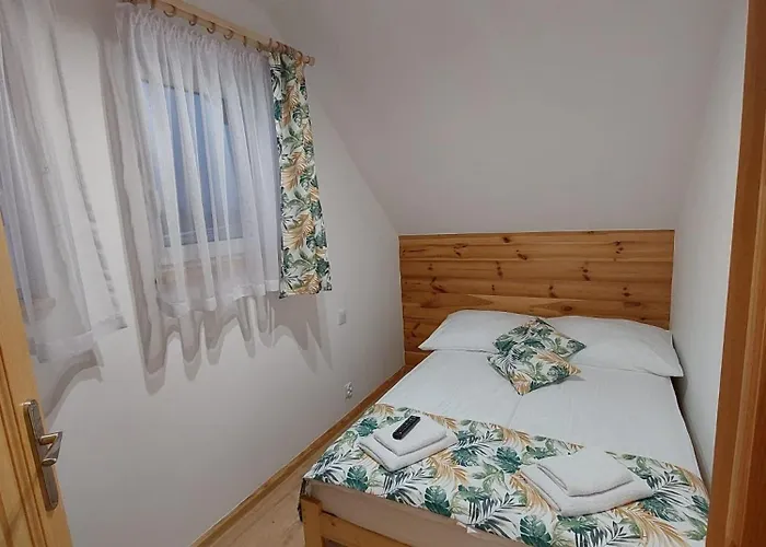 Skalne Rancho - Balia, Masaz